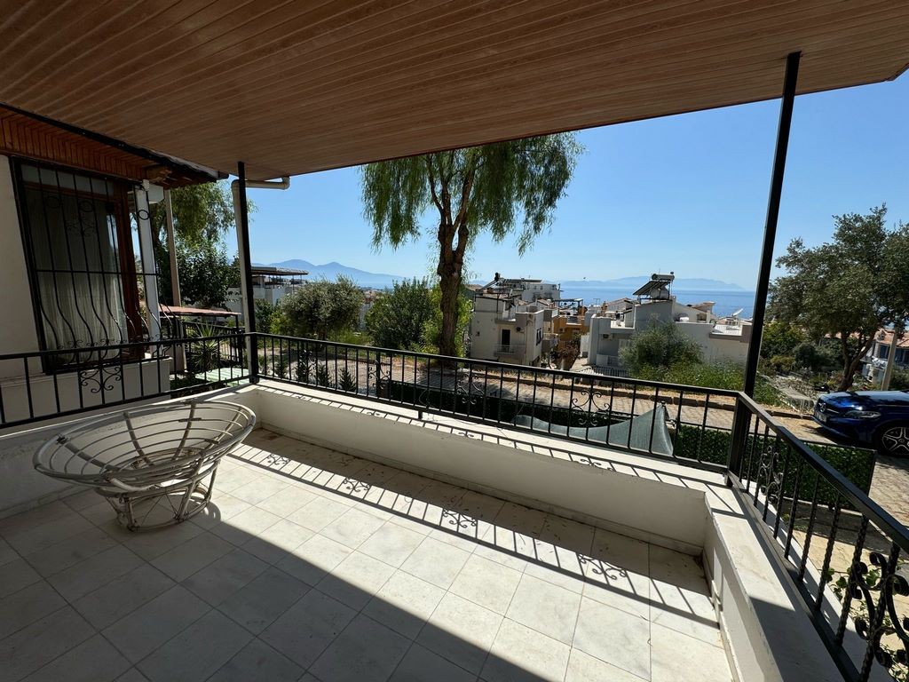 4-Bedroom Sea View Villa in a Prestigious Site, Walking Distance to the Beach and Town Center