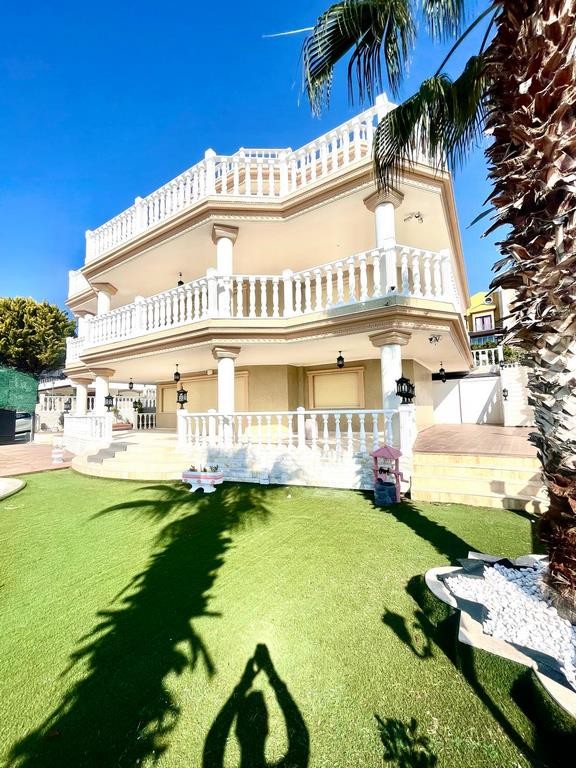 For Sale: Panoramic Sea View 7+1 Luxury Mansion with Olympic Pool, Spa & Private Gym in Soğucak, Kuşadası