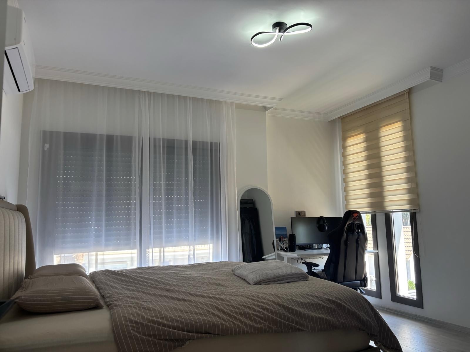 Detached villa with private pool for sale kusadasi