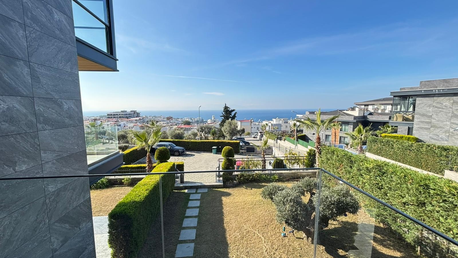 Apartment in a Boutique and Luxury Complex with Full Panoramic View in Kuşadası Kadınlar Denizi