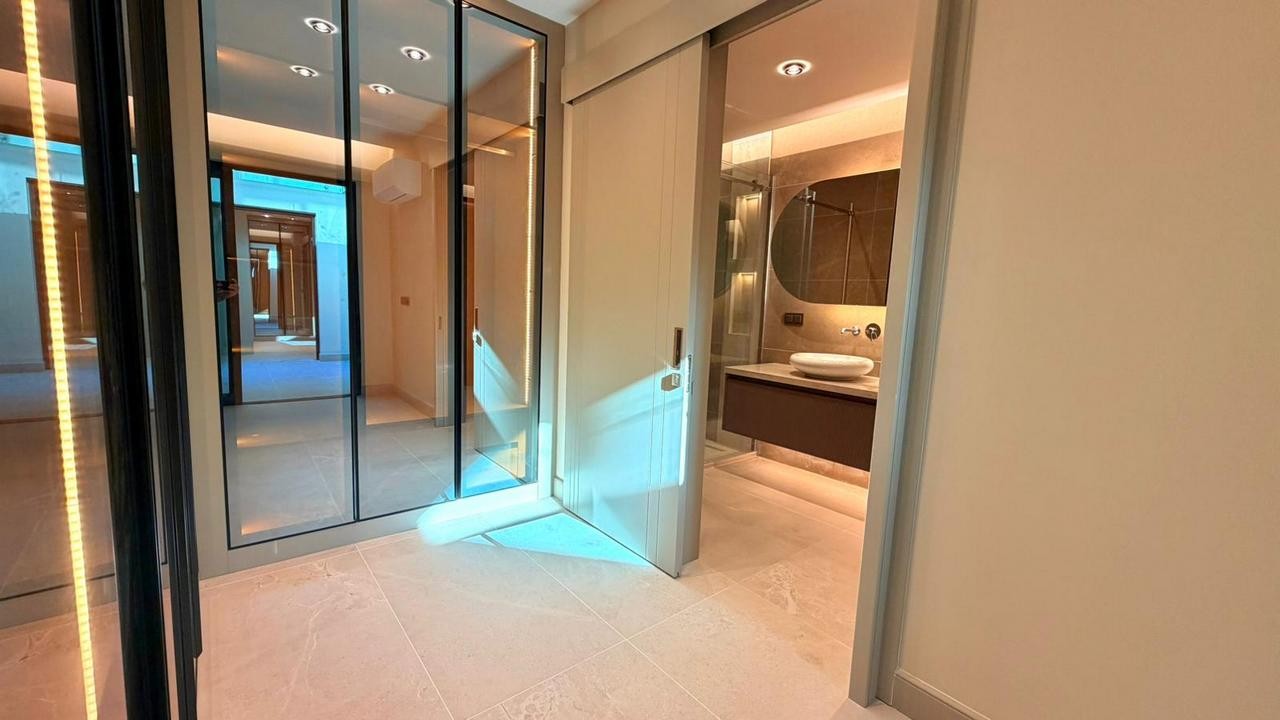 UNIQUE LUXURY VILLA WITH PRIVATE POOL & MODERN MEDITERRANEAN ARCHITECTURE IN KUŞADASI