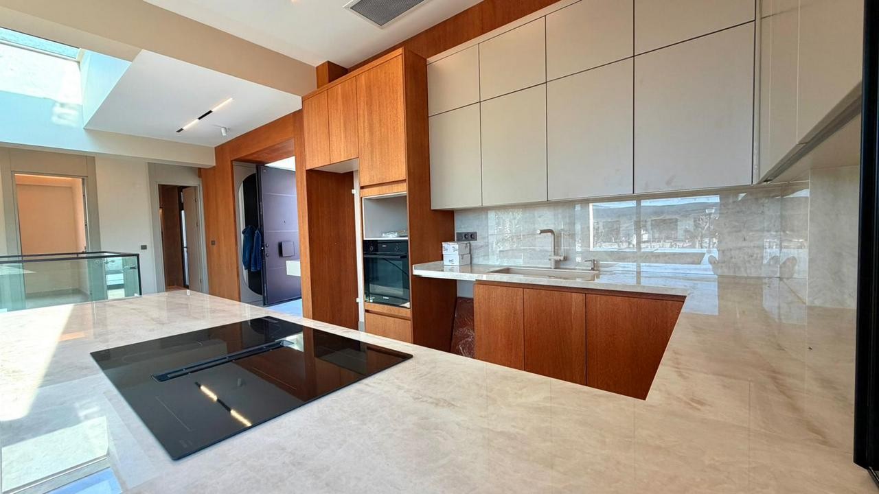 UNIQUE LUXURY VILLA WITH PRIVATE POOL & MODERN MEDITERRANEAN ARCHITECTURE IN KUŞADASI