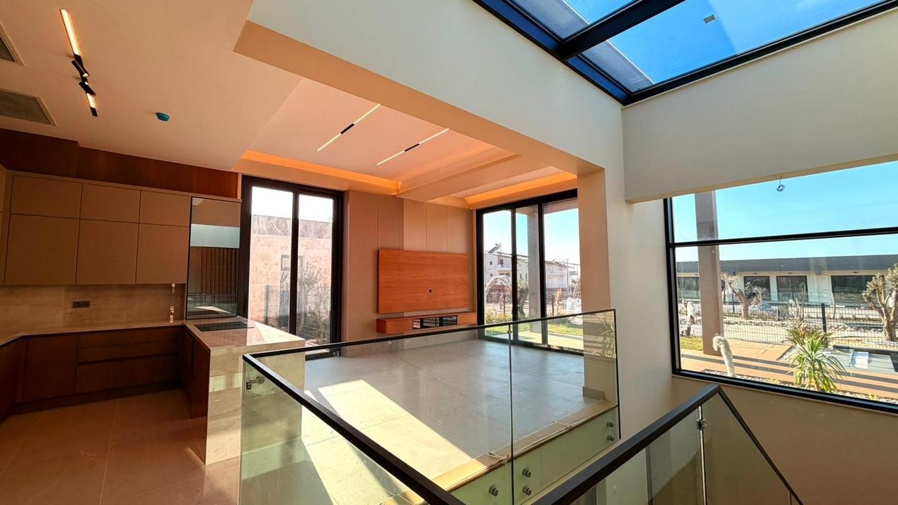 UNIQUE LUXURY VILLA WITH PRIVATE POOL & MODERN MEDITERRANEAN ARCHITECTURE IN KUŞADASI