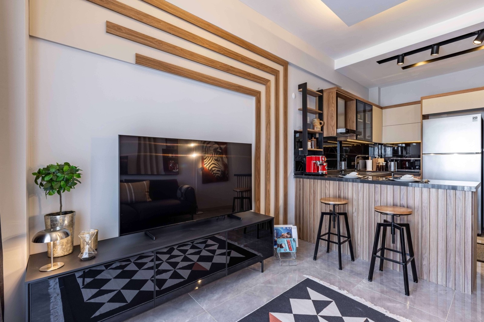 🏡 Brand-New 1+1 Apartment in a Prime Location — Ege Neighbourhood, City Centre