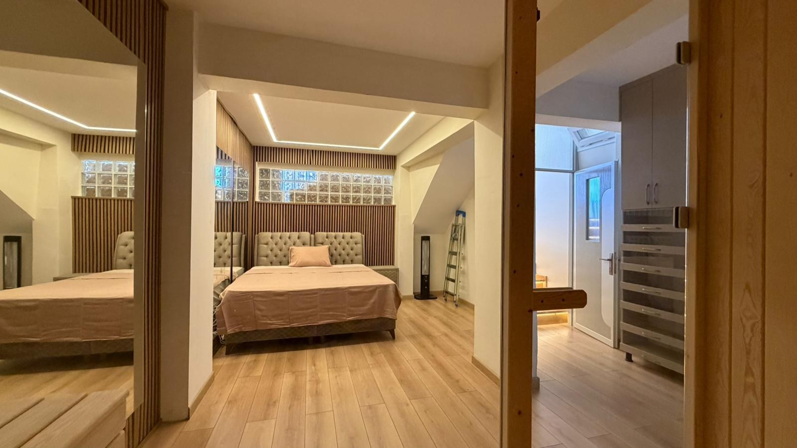 🌅Luxury Renovated Sea View Villa for Sale in Ladies Beach, Kuşadası🏡