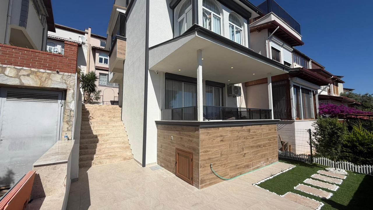 🌅Luxury Renovated Sea View Villa for Sale in Ladies Beach, Kuşadası🏡