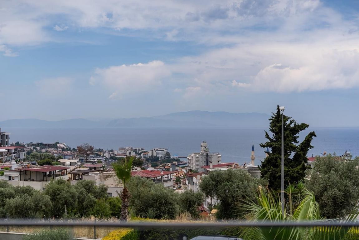 LUXURY 3-BEDROOM APARTMENT WITH SEA VIEWS IN LADIES BEACH | KUŞADASI