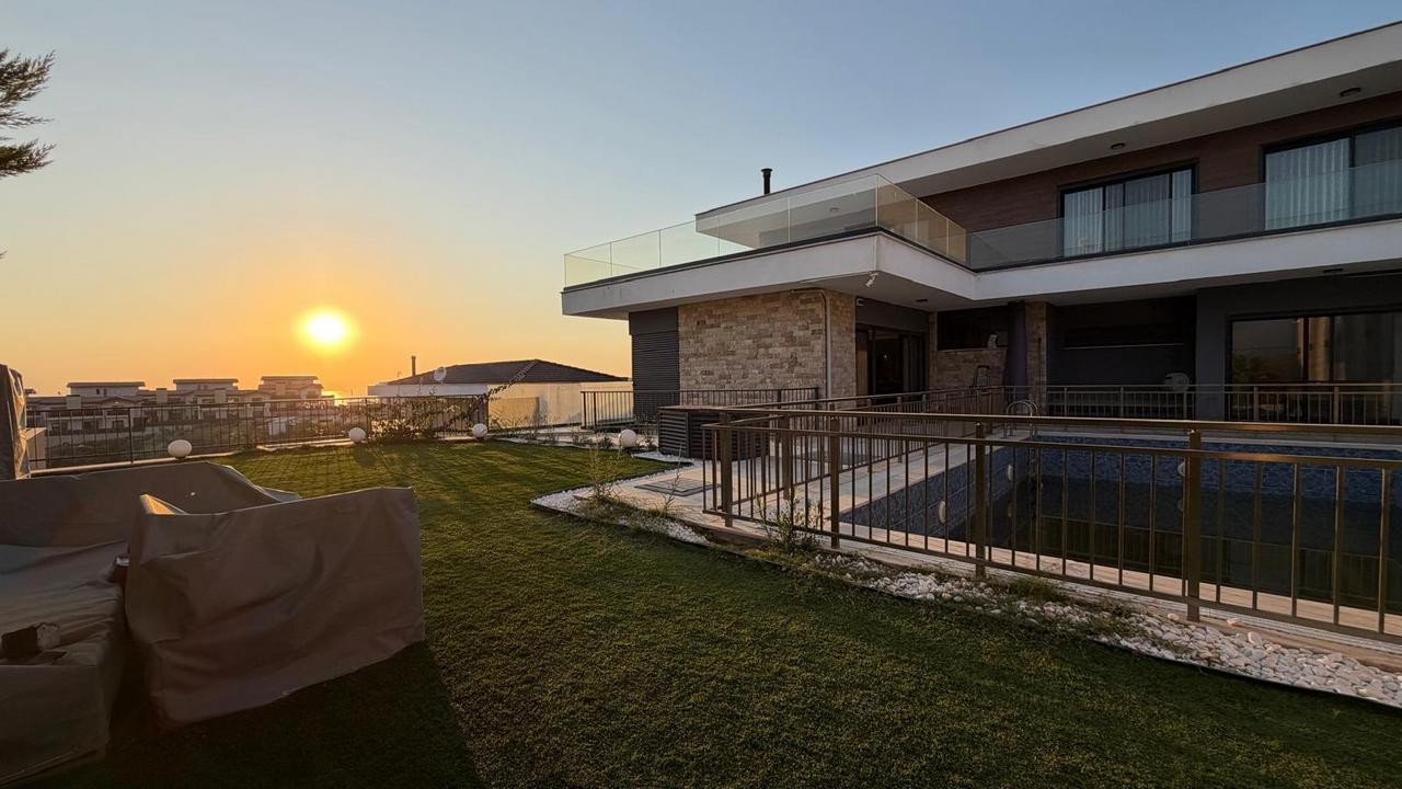 Exclusive Contemporary Villa with Panoramic Sea Views in Soğucak, Kuşadası