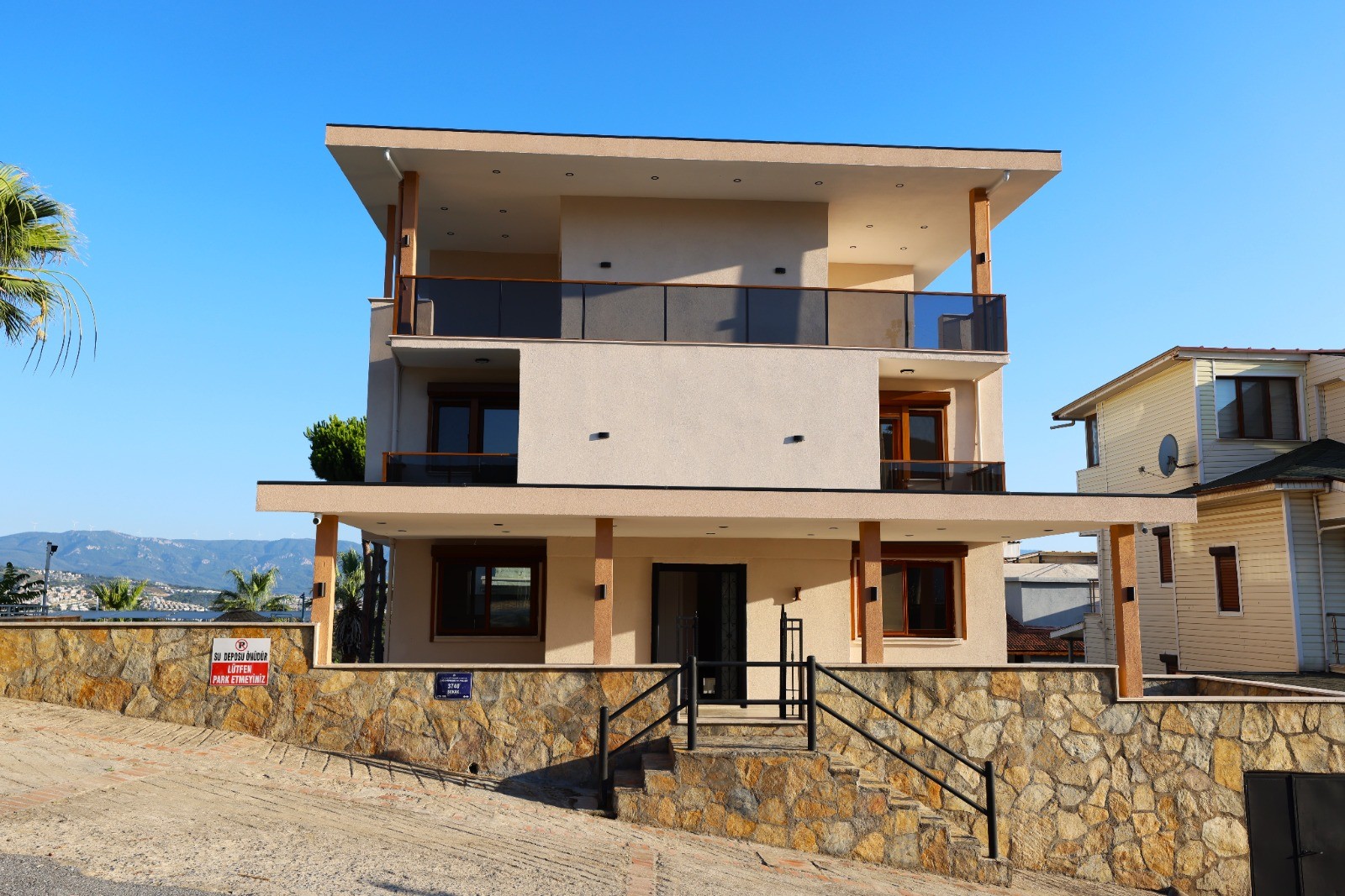 PRESTIGIOUS 6+1 VILLA WITH PANORAMIC SEA VIEWS & DIRECT POOL ACCESS | YAVANSU, KUŞADASI