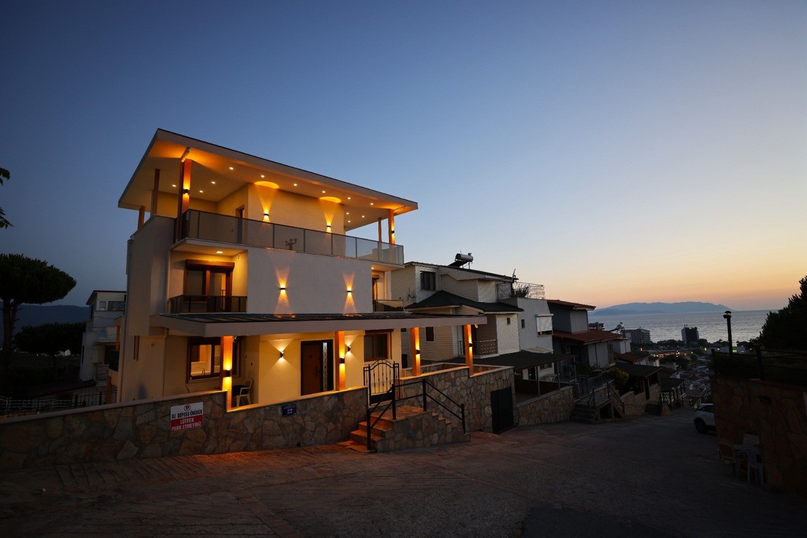 PRESTIGIOUS 6+1 VILLA WITH PANORAMIC SEA VIEWS & DIRECT POOL ACCESS | YAVANSU, KUŞADASI