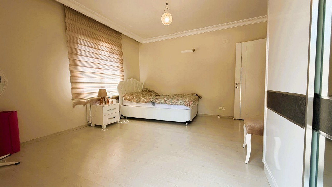 SEA-VIEW 3+1 APARTMENT FOR SALE IN KUŞADASI DEĞİRMENDERE – 140 SQM NET