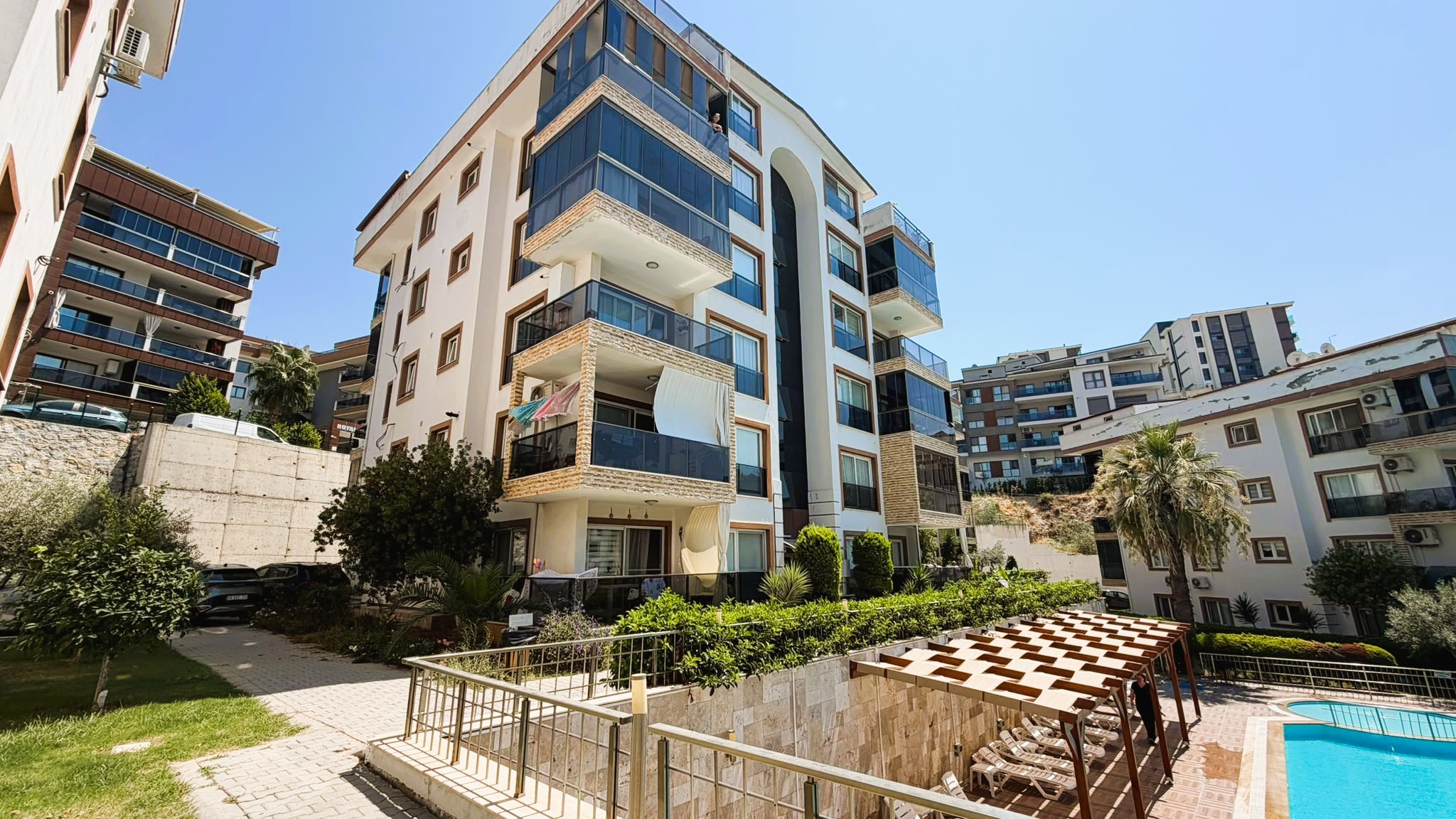 SEA-VIEW 3+1 APARTMENT FOR SALE IN KUŞADASI DEĞİRMENDERE – 140 SQM NET