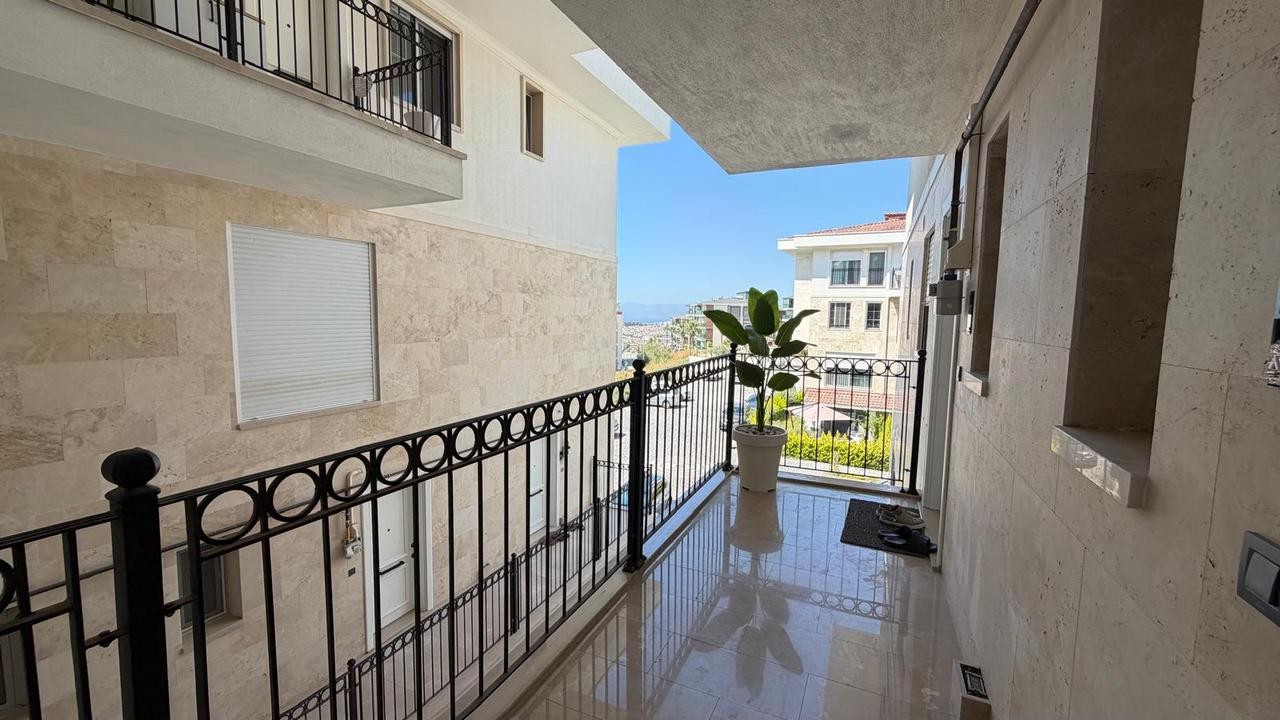 3+1 APARTMENT FOR SALE WITH MOUNTAIN AND POOL VIEWS IN DEĞİRMENDERE, KUŞADASI