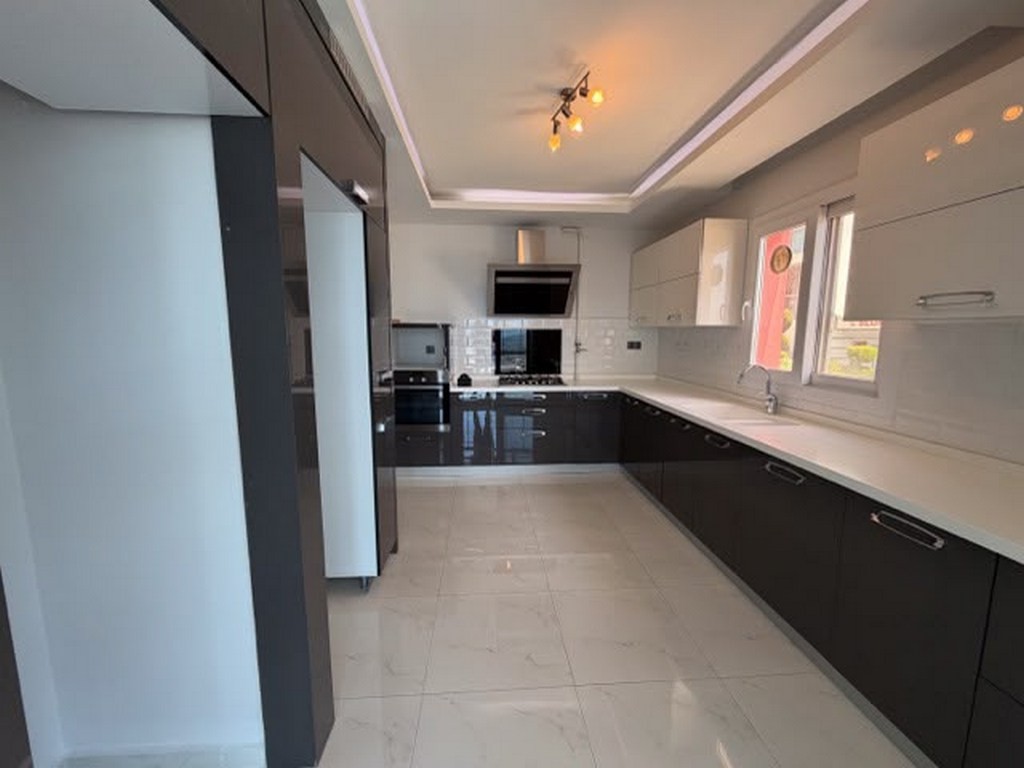 SEA VIEW 4-BEDROOM APARTMENT FOR SALE IN EGE MAHALLESİ, KUŞADASI
